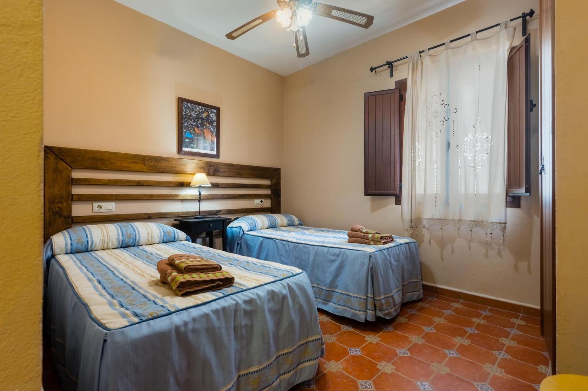 Esencia Del Paladin Villa Zufre Екстериор снимка
